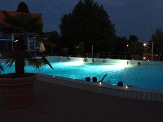 Soirée zen à la piscine