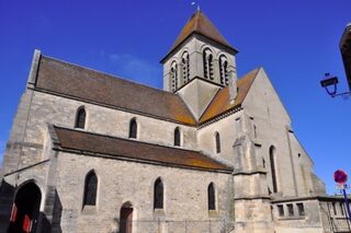 Visitez une église construite avec les débris d'une ancienne cathédrale