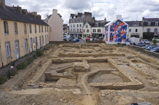 Conférence : l'histoire de la place des Écoles révélée par l'archéologie