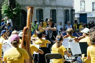 Concert-déambulation de l'orchestre Les Forces Majeures