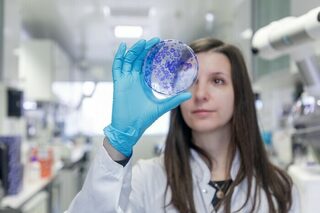 Visite guidée du Centre de Recherche Avancée de L'Oréal à Aulnay-sous-Bois