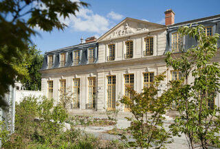 Visite architecturale et musicale de la ville de Clichy par Patrick Bezzolato