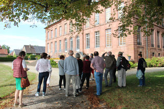 Visite d'un château entouré d'un immense parc