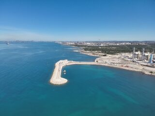 Côté mer, la Centrale EDF Cycle Combine Gaz de Martigues dévoile son patrimoine 