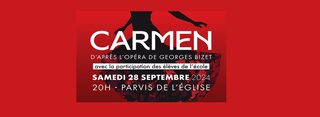 l'Opéra 'Carmen' devant l’Église de St Étienne du Grès