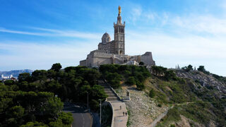 De Castellane à la Bonne Mère par les Travioles de Marseille