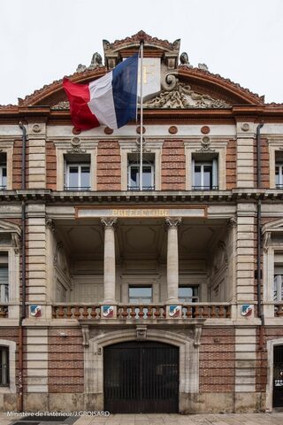 Explorez librement la Préfecture des Pyrénées-Orientales