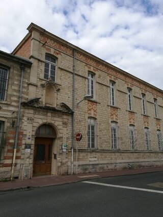 Découverte d'une ancienne salle d'audience d'un tribunal