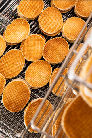 Visite guidée de l'atelier de fabrication de gaufres fourrées de la Biscuiterie 