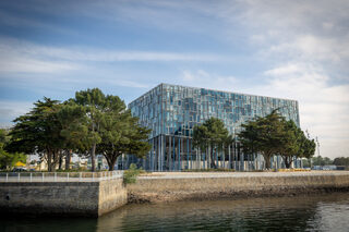 Visite guidée de la Maison de l’agglomération : « Comme un iceberg bleu »