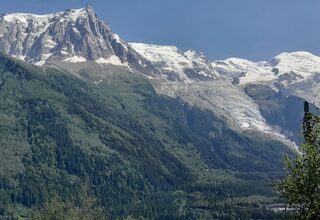 L’histoire de l’incroyable conquête technologique de l’Aiguille du Midi !