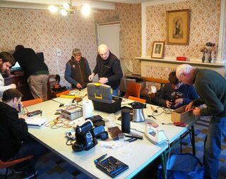 Visite du Club Bidouille d'Arvieu (Aveyron) et information sur son fonctionnemen