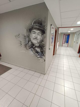 Découvrez des fresques réalisées par un street artiste sur le thème des grands p