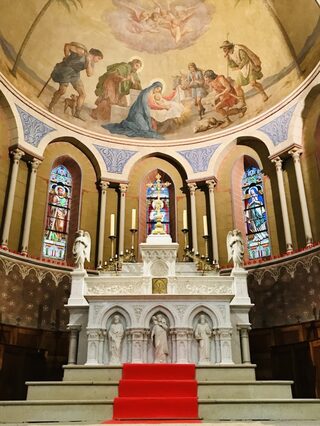 Visite guidée et mise en lumière de l’église Saint-Ours, par des centaines de bo