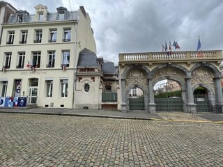 Visite guidée de la sous-préfecture et de son portail archiépiscopal