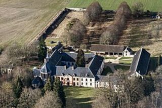 Visite guidée et commentée de l'ancienne abbaye de la cour Pétral