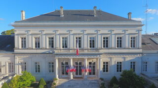 De la préfecture à l'Hôtel du département, retracez plus de 200 ans d'histoire