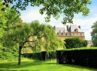 Visites guidées de l'hôtel préfectoral et du jardin de la préfecture