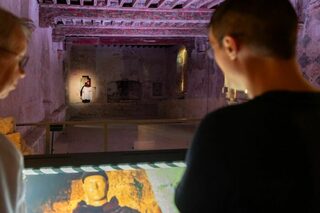 Visite du château médiéval et de son plafond peint