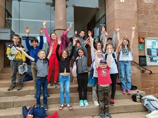 Concert d'une chorale d'enfants dans une collégiale