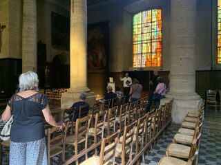 Visite d'un ancien temple protestant transformé en église catholique