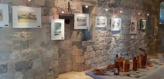 Exposition d'aquarelles et de mosaïques