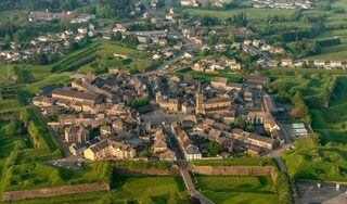 Levez les yeux ! Exposition d'art dans des fortifications Vauban