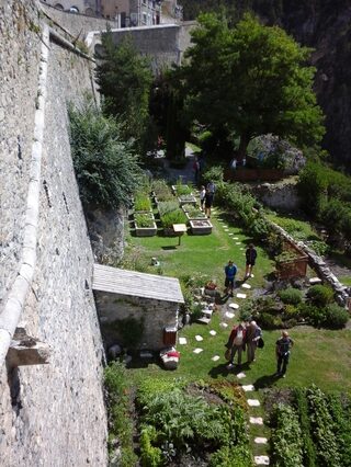 Accès: Jardin du Gouverneur