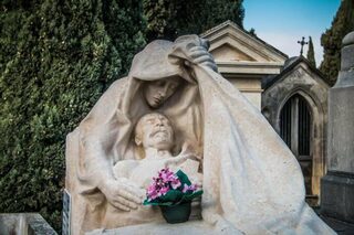 Explorez avec un guide le cimetière-vieux de Béziers