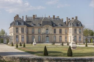 Monuments Jeu d'Enfant, au Château de la Motte-Tilly