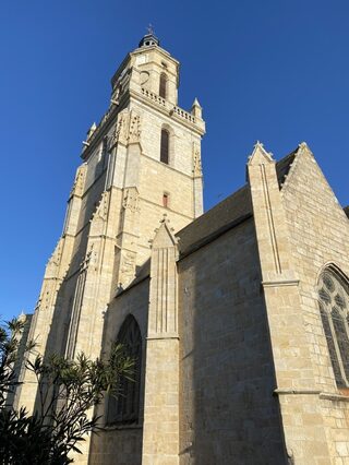 Découverte de l'église Notre-Dame-de-Pitié, monument historique des XVIe et XVII