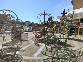 Vide grenier à La Couronne