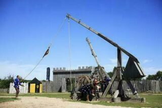 Découverte du conservatoire des machines de guerre médiévales