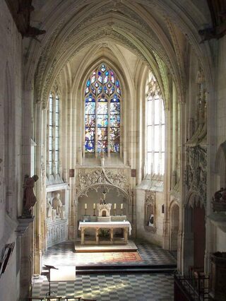 Visitez l'Église St Jacques le Majeur et St Jean Baptiste de Folleville classée 