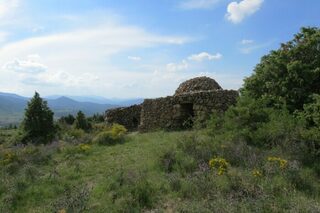 Visite commentée dolmen et cabane !