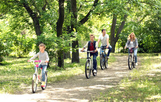 Balade à vélo, visite d'exposition et atelier pour enfants