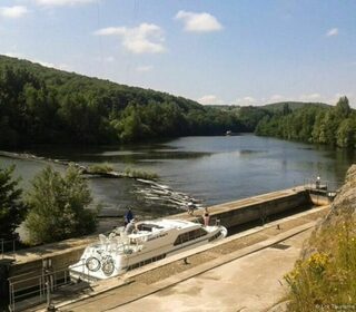 Descente et remontée du Lot sur bateau