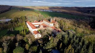 Partez à la découverte de cette abbaye : trésors cachés et patrimoine remarquabl