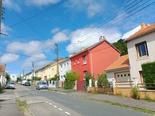 Habiter autrement, regards croisés sur l'habitat participatif, des cités Castors