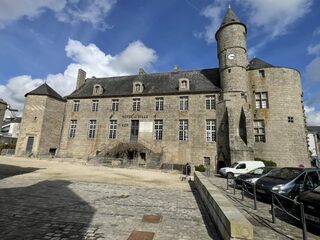 Présentation du chantier du château des Barons du Pont de Pont-l'Abbé