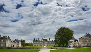 Découvrez l'histoire et les secrets de ce château du XVIIIe siècle