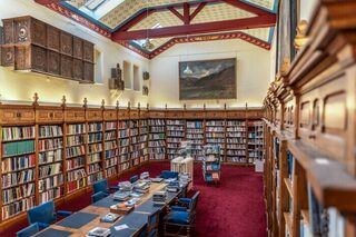 VISITE DE LA BIBLIOTHÈQUE JOSEPH DÉCHELETTE