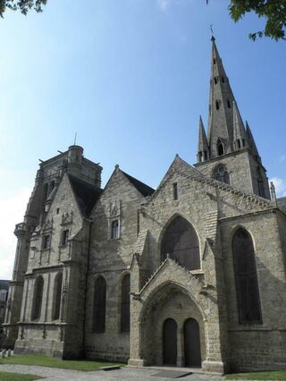 Visite de la Basilique de Guingamp en breton