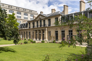 Visite de l'Hôtel de Rothelin-Charolais - Ministère de la transformation et de l