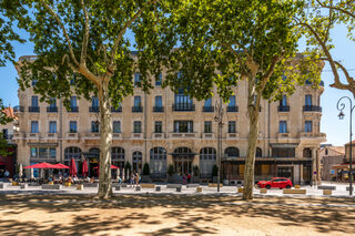 Visite de l'ancien hôtel Le Terminus avec son architecture Art Nouveau