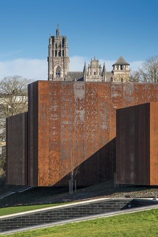 Visite architecturale au musée Soulages