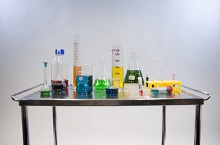 Atelier de chimie avec Les savants fous sur le thème « La magie des réactions ch