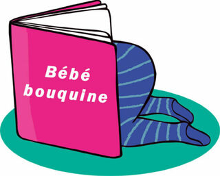 Bébé bouquine